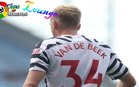 Pelan-Pelan Solskjaer Hancurkan Karier Van De Beek?