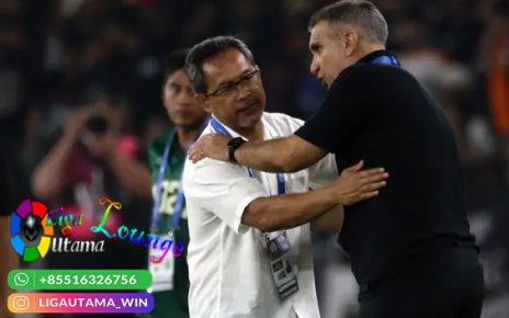 Pelatih Persebaya Surabaya Aji Santoso Dipecat